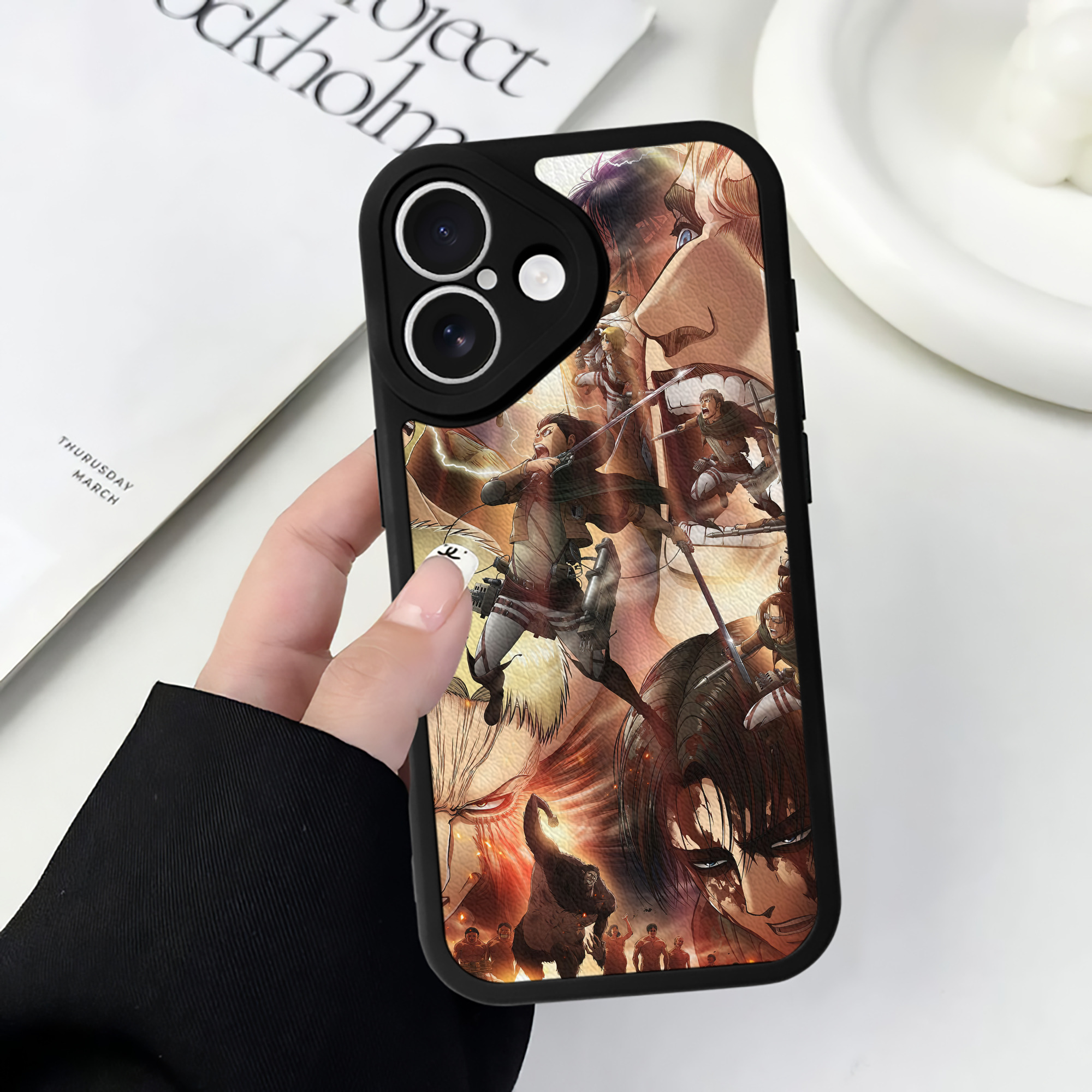 （画像用） 進撃の巨人 Attack on Titan 【iPhone 16シリーズ対応】シリコンスマホケース（レザー調） 材質：シリコン